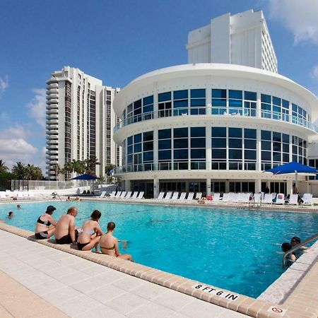 Castle Beach: Coral Condo ไมอามีบีช ภายนอก รูปภาพ