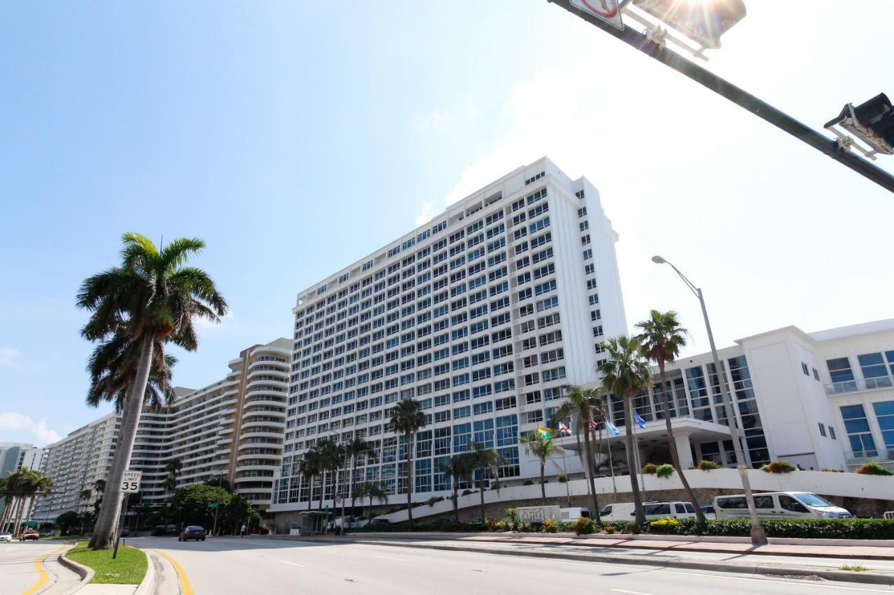 Castle Beach: Coral Condo ไมอามีบีช ภายนอก รูปภาพ